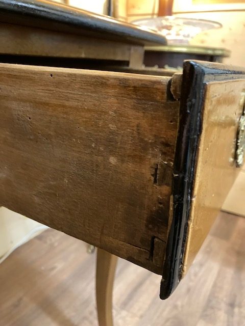 Bureau de style Louis XV