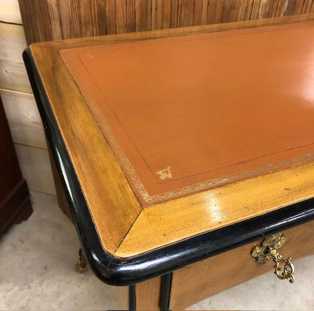 Bureau de style Louis XV