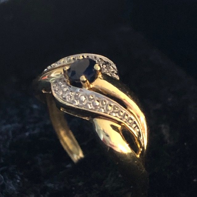 Bague en Or et Saphir