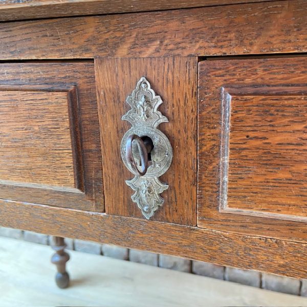 Bureau ancien à gradin
