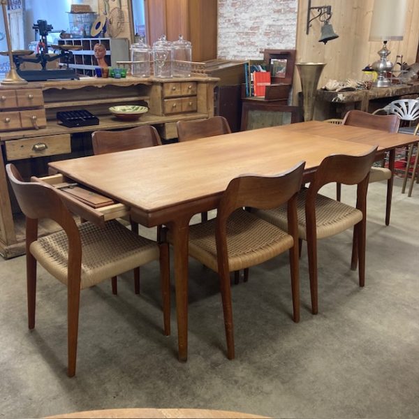 Table Scandinave Vintage