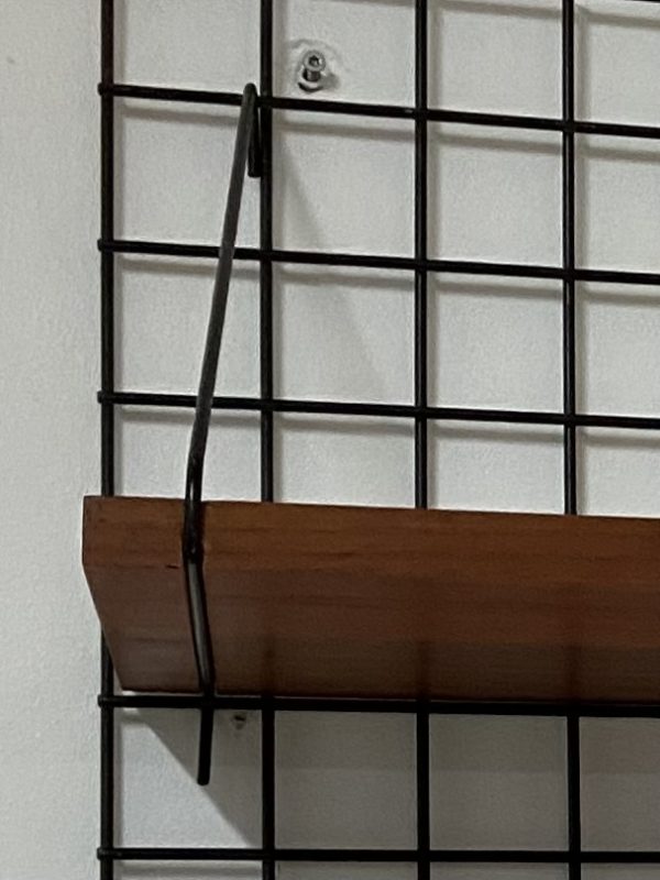 Étagère vintage de Pierre Guariche