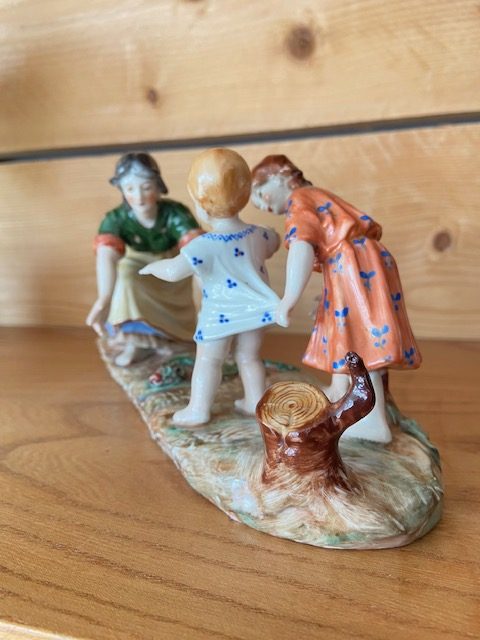 Groupe de porcelaine XIXe siècle