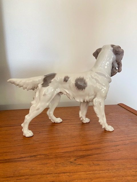Chien en céramique Danoise