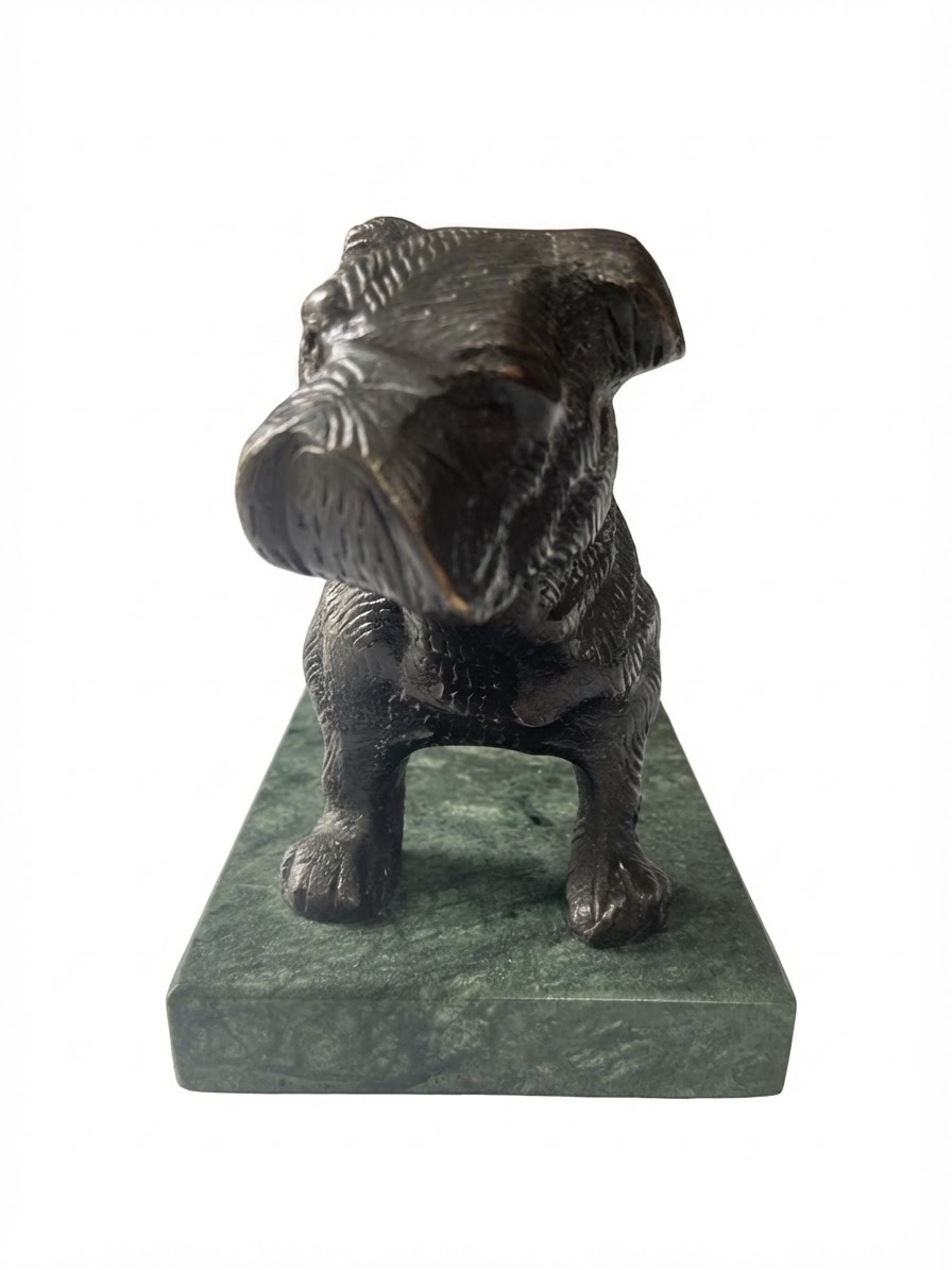 Bouledogue en bronze