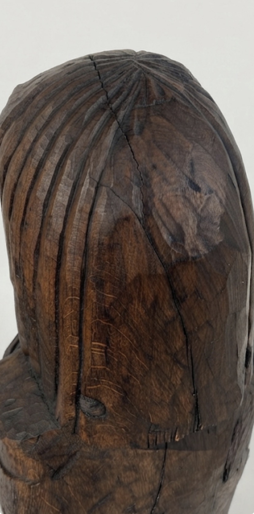 Ancienne Statue de Saint ou de Moine