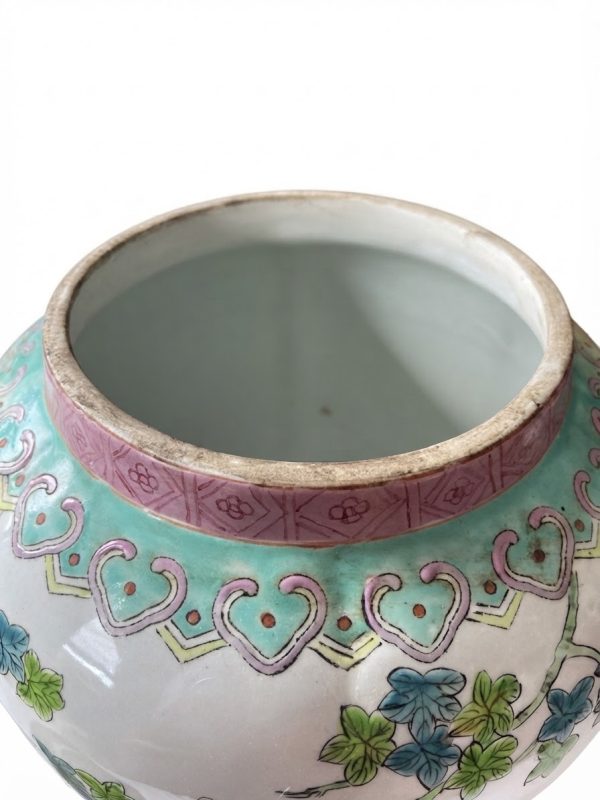 Jarre couverte en porcelaine Chinoise