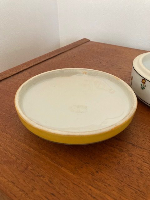 Bonbonnière en porcelaine