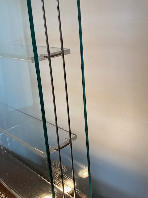 Vitrine Marius Morel