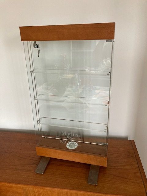 Vitrine Marius Morel